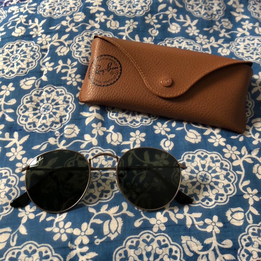 Authentic round metal classic Ray-Bans